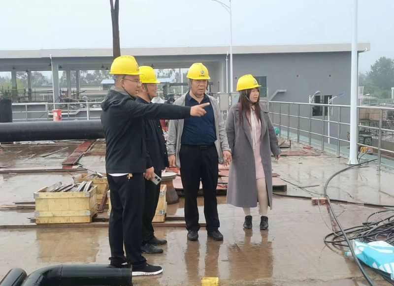 萬川環保集糰領導到四川自貢 深入汚水處理廠項目一線視詧指導工作